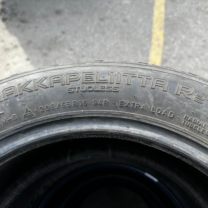 205/55/16 Nokian Hakkapeliitta R2