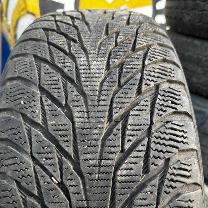 205/55/16 Nokian Hakkapeliitta R2