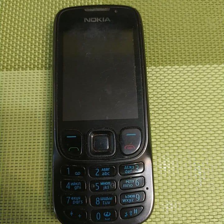 Телефон Nokia 6303c