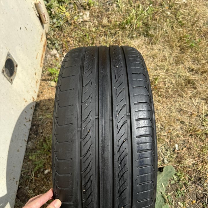 Landsail 225/40 r18