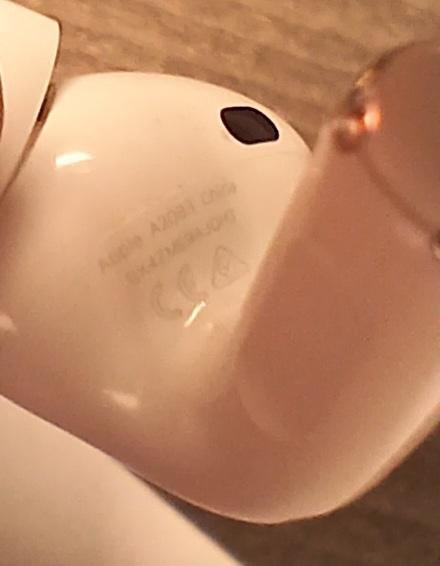 apple airpods 1 A2083 правый