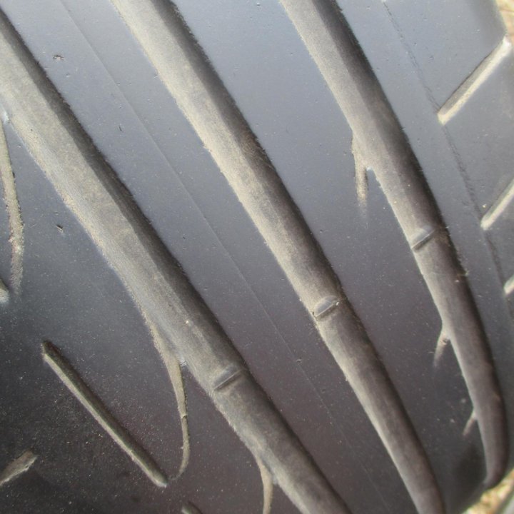 4шт 225 \ 50 R17 RUN FLAT Bridgestone