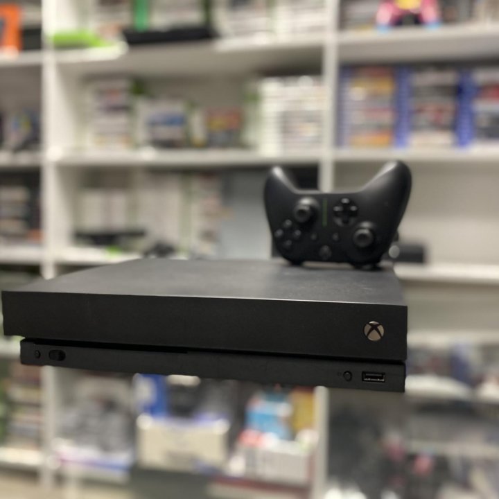 Xbox one x (800 игр)