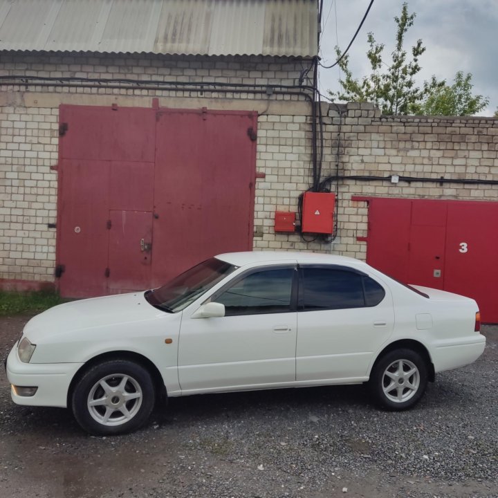 Toyota Camry, 1996