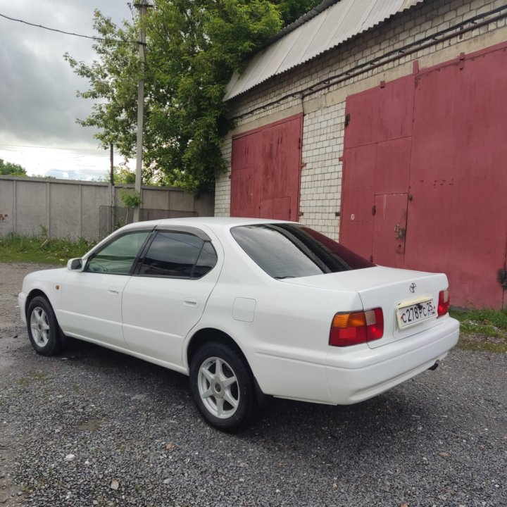 Toyota Camry, 1996