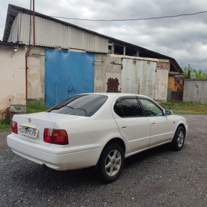 Toyota Camry, 1996