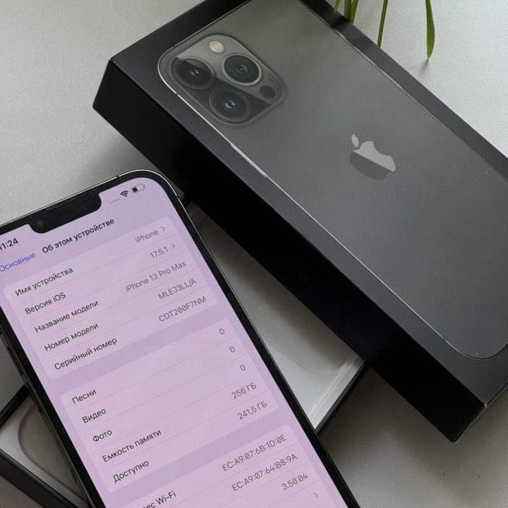 Продам iPhone 13 Pro Max 256Gb Graphite