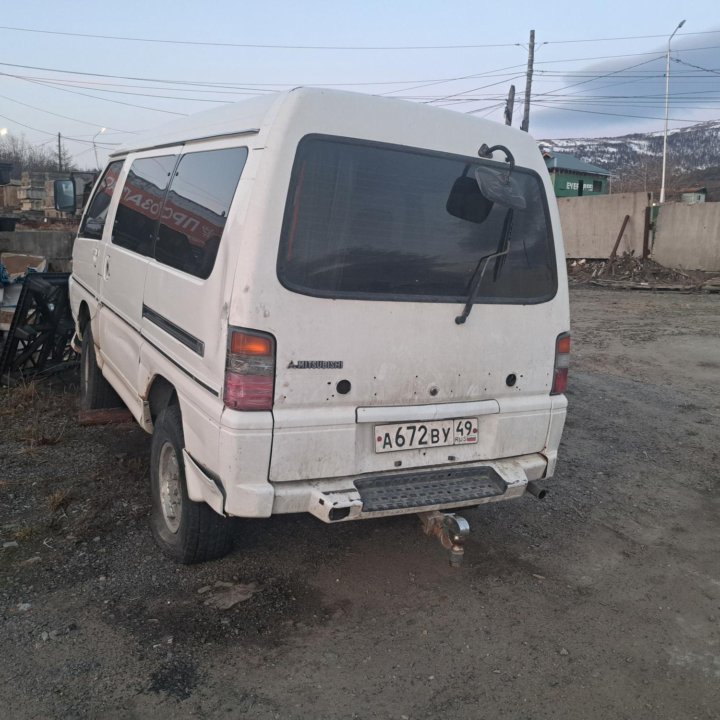 Mitsubishi Delica, 1994