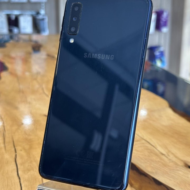 Samsung Galaxy A7 (2018) 4/64Gb