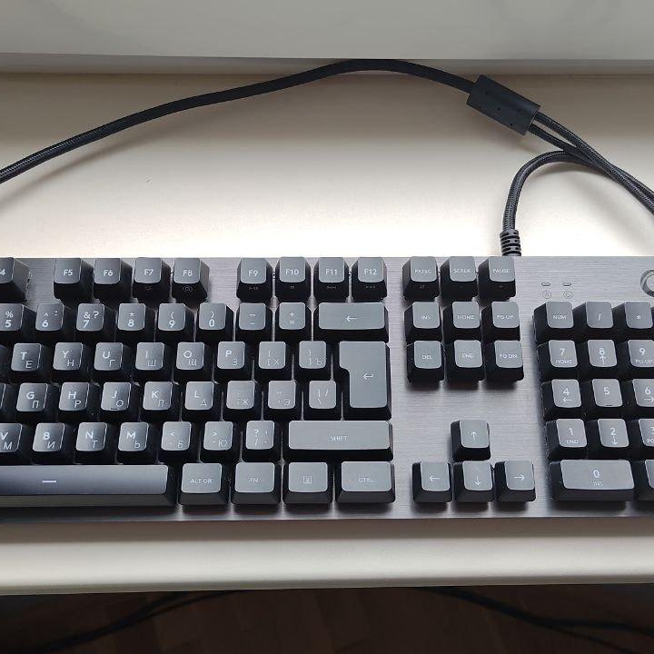 Logitech G413 Carbon