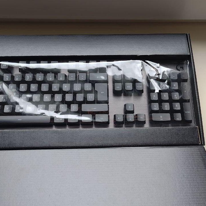 Logitech G413 Carbon