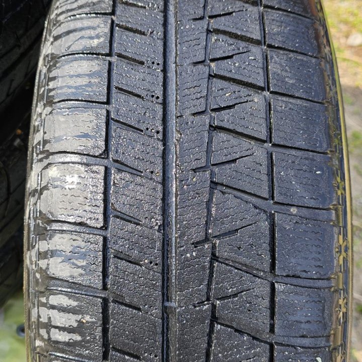 Шины Bridgestone Blizzak Revo GZ, размер 195/65 R1