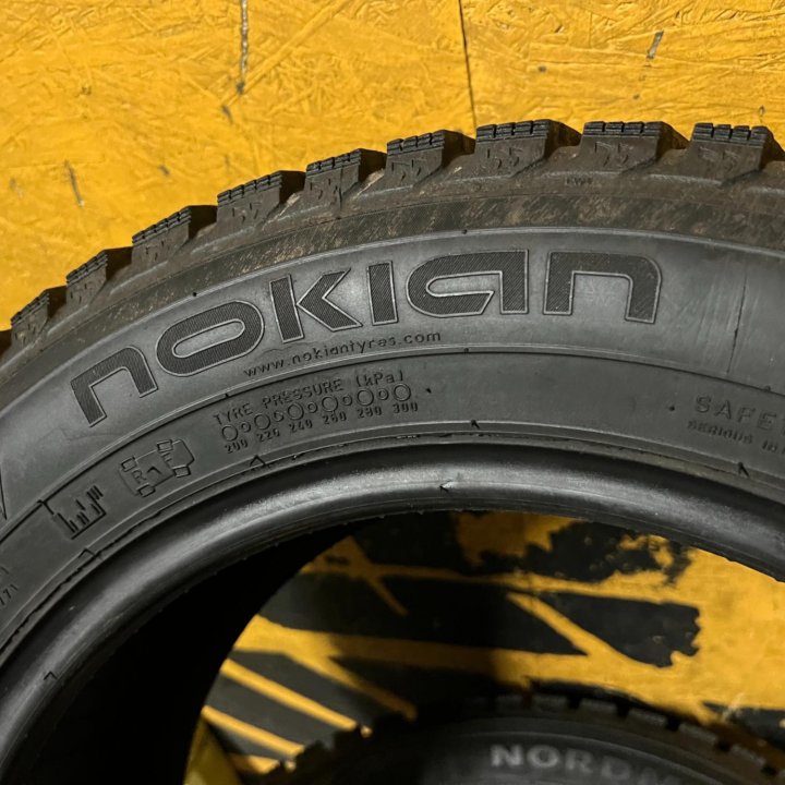 Зимние шины Nokian Nordman 5 R15 Все шипы