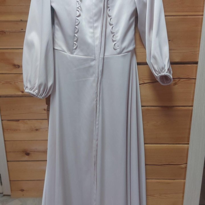 Платье вечернее