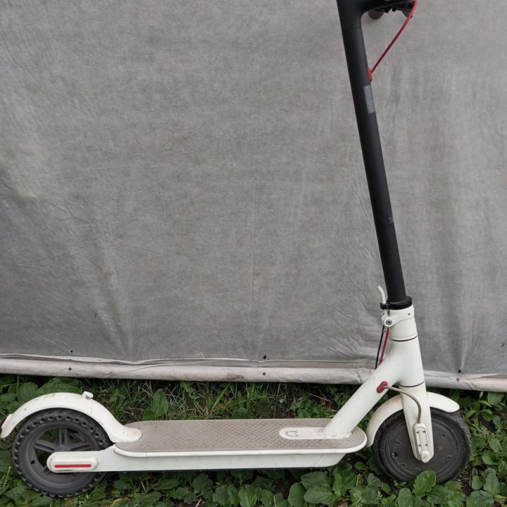 Электросамокат.