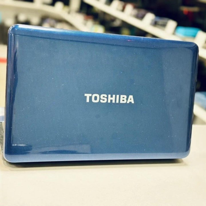 Ноутбук Toshiba / A8-4500M / 8G / 256G SSD