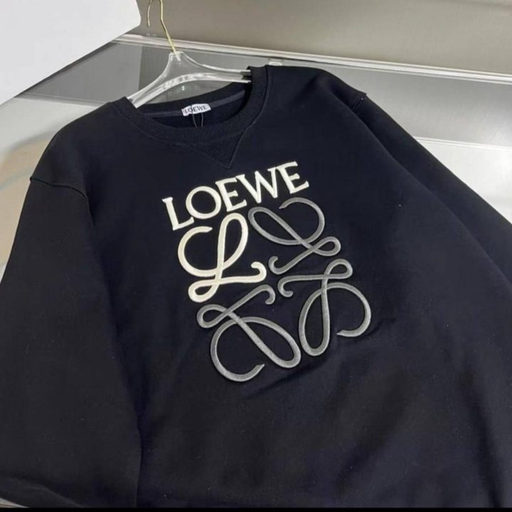 Свитшот Loewe