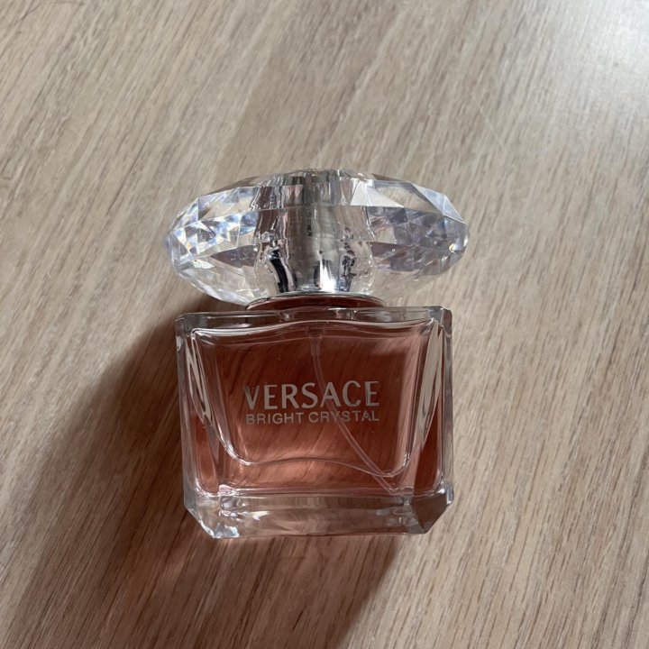 Парфюм Versace bright crystal. Реплика