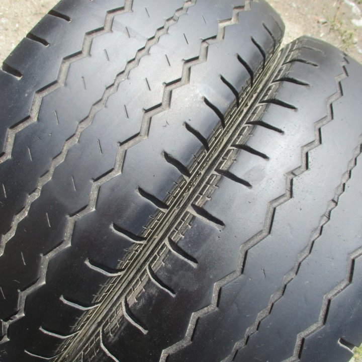 2шт 195 \ 70 R15C Грузовые. Hankook