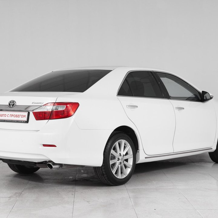 Toyota Camry, 2014