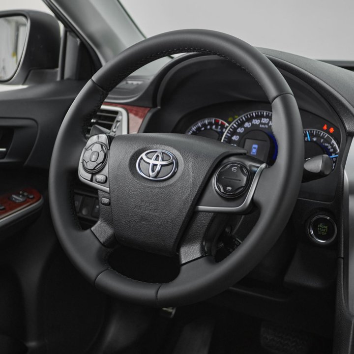 Toyota Camry, 2014