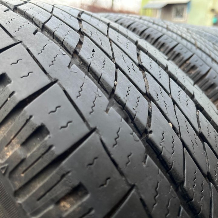 Лето Toyo 215/70 R16 Диски 5x114.3 D67.1 ET38