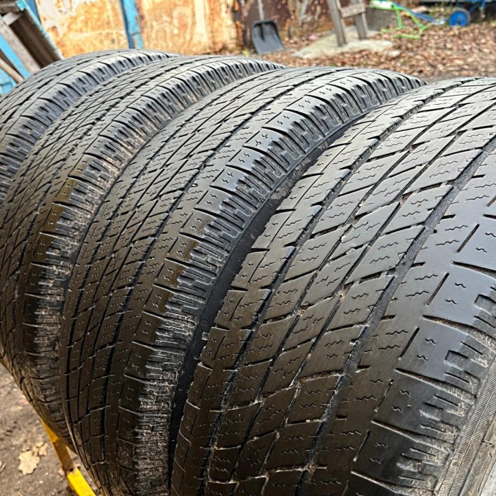 Лето Toyo 215/70 R16 Диски 5x114.3 D67.1 ET38