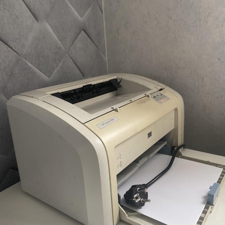 Принтер HP LaserJet 1018