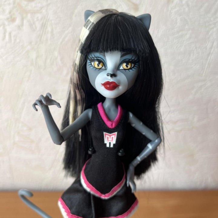 Кукла Monster High Пурсифона Чирлидерша