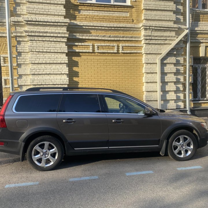 Volvo XC70, 2010