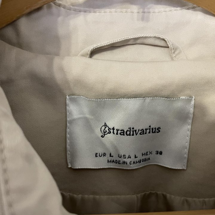 Плащ женский Stradivarius