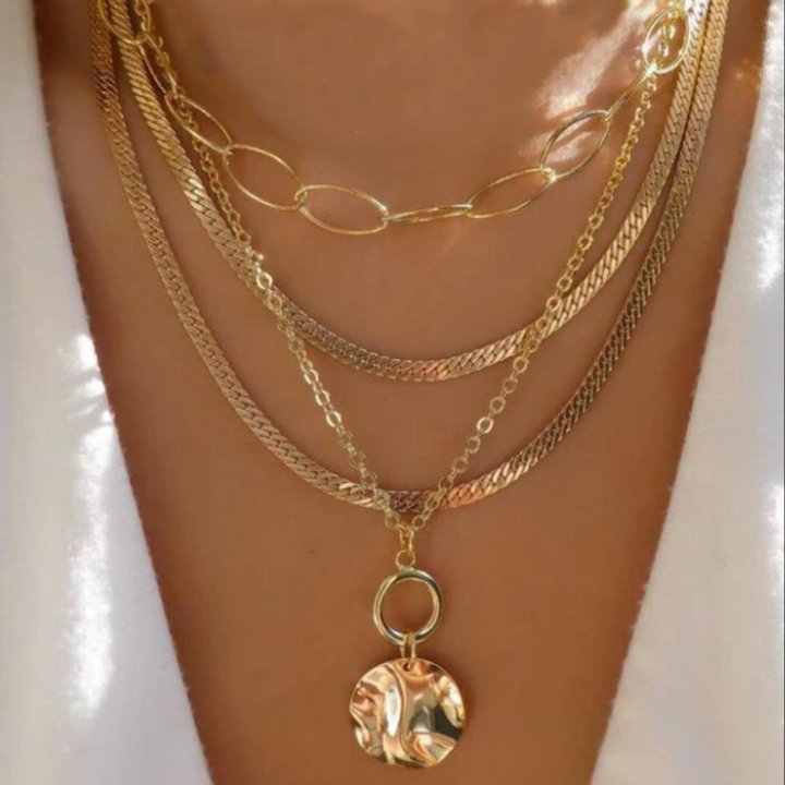 Женское вечернее многослойное ожерелье в золоте