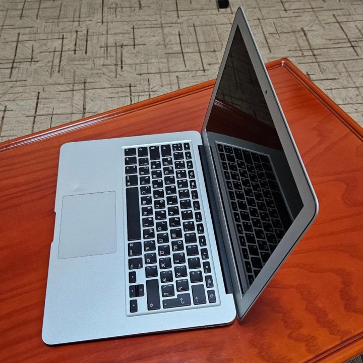 Ноутбук Macbook Air (A1466)