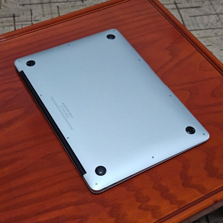 Ноутбук Macbook Air (A1466)