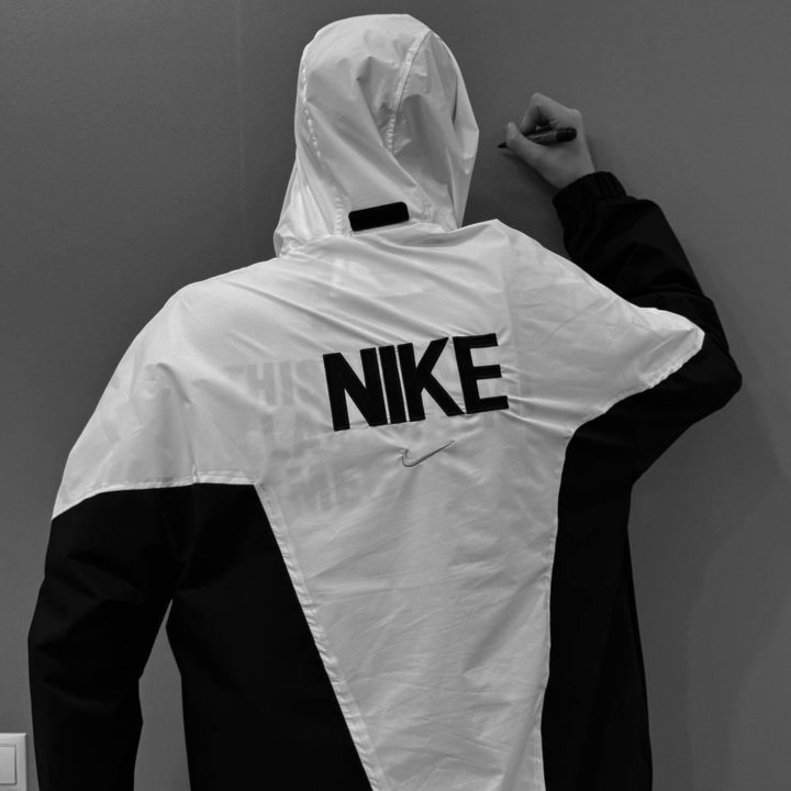 Курта NIKE