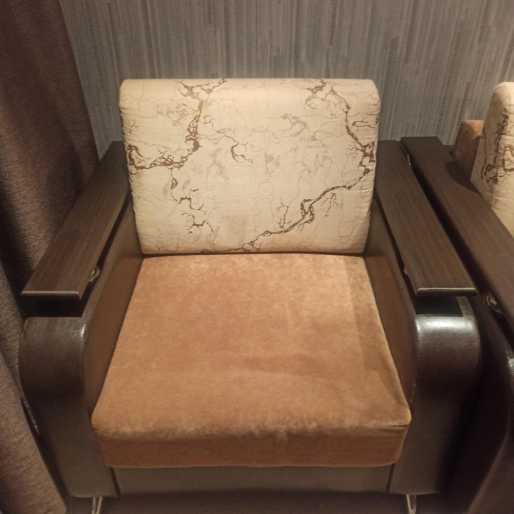 Диван + кресло бу