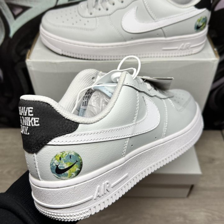 Кроссовки Nike Air Force 1