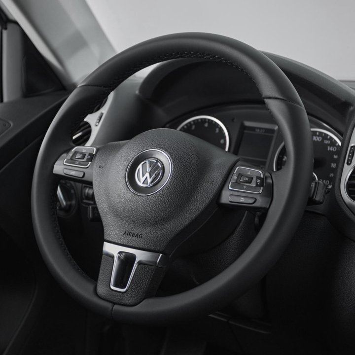 Volkswagen Tiguan, 2013