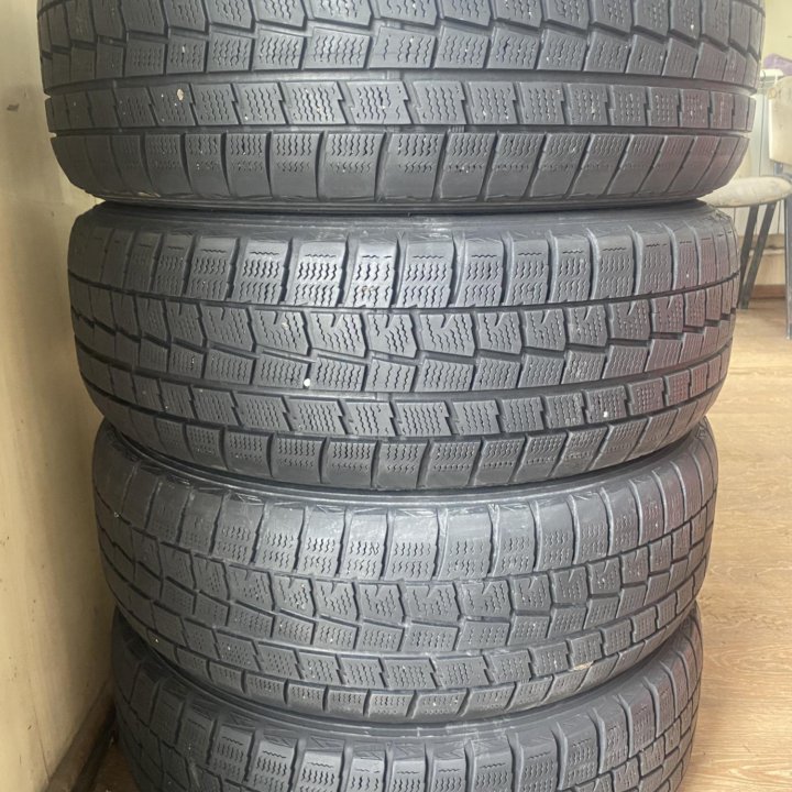 185/65/15 липучка Dunlop