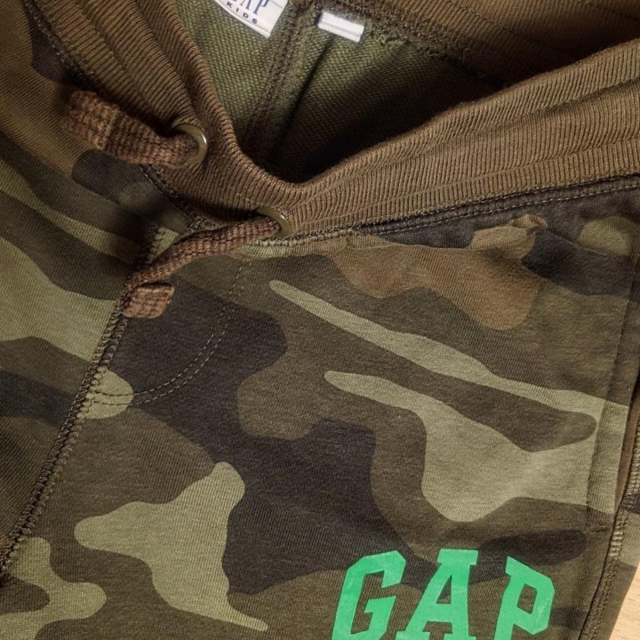 Шорты Gap