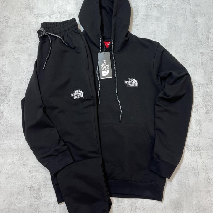 Спортивный костюм The north face