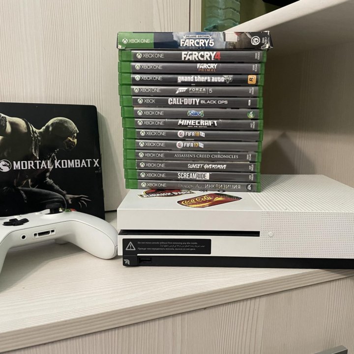 Xbox one S 1TB + 15 игр