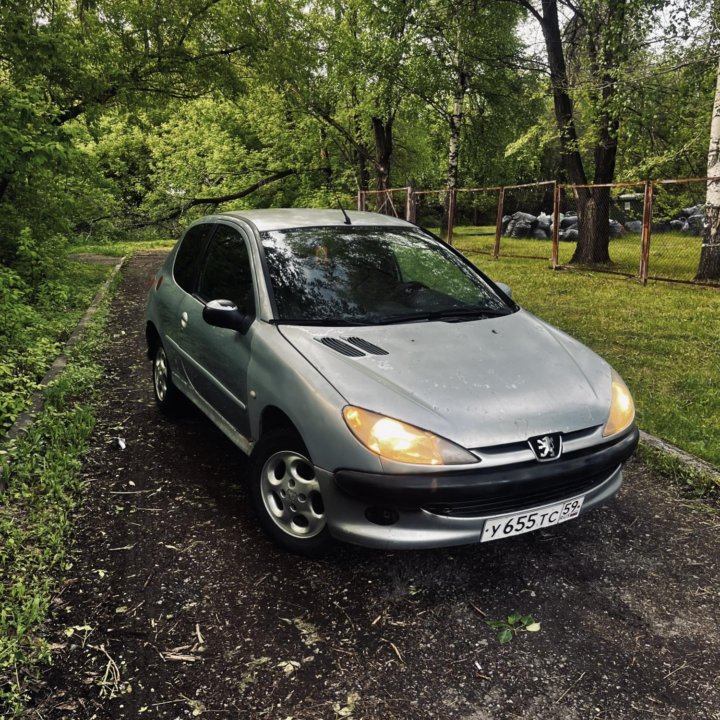 Peugeot 206, 1999