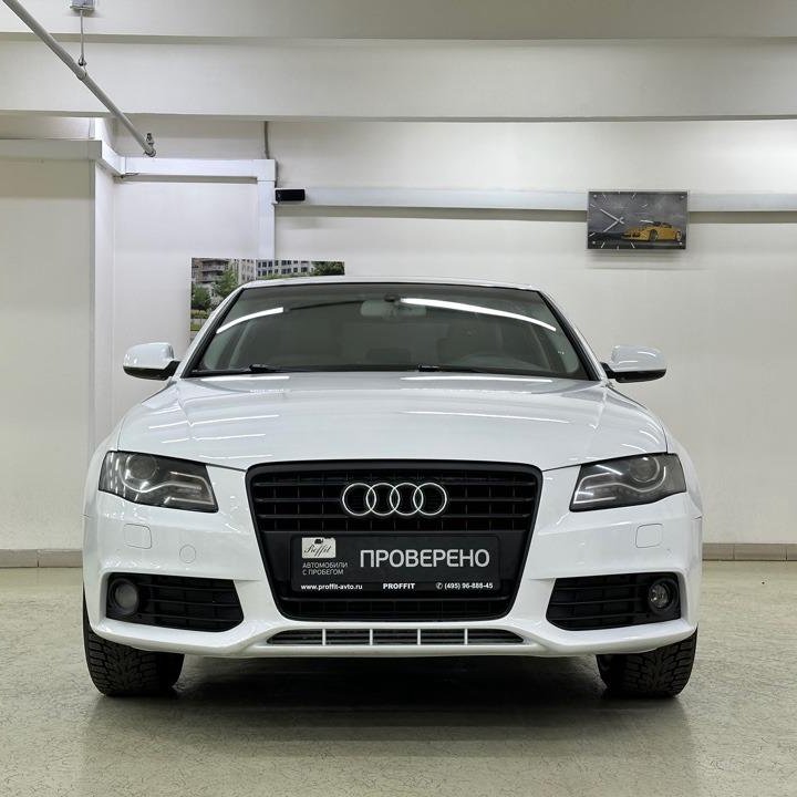 Audi A4, 2011