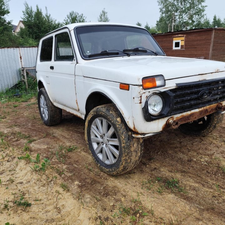 ВАЗ (Lada) Niva (4x4/Legend), 1996