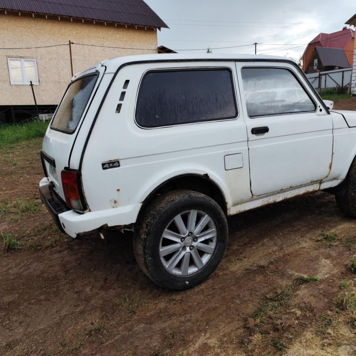 ВАЗ (Lada) Niva (4x4/Legend), 1996