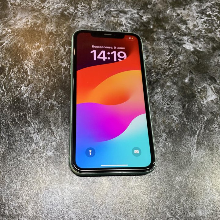 iPhone 11 64 красавец