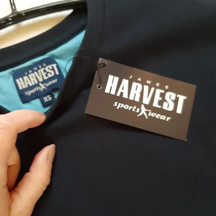 Мужская футболка James Harvest. Размер XS