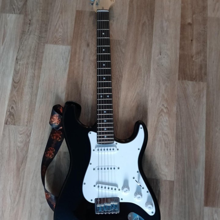 Fender Squire Stratocaster MM Black