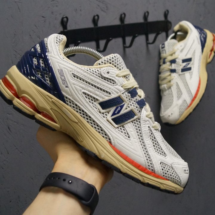 Кроссовки New Balance 1906